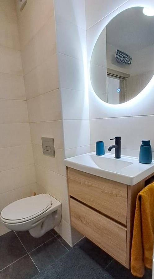 Stylish One Bedroom Apartment Podgorica Exterior foto