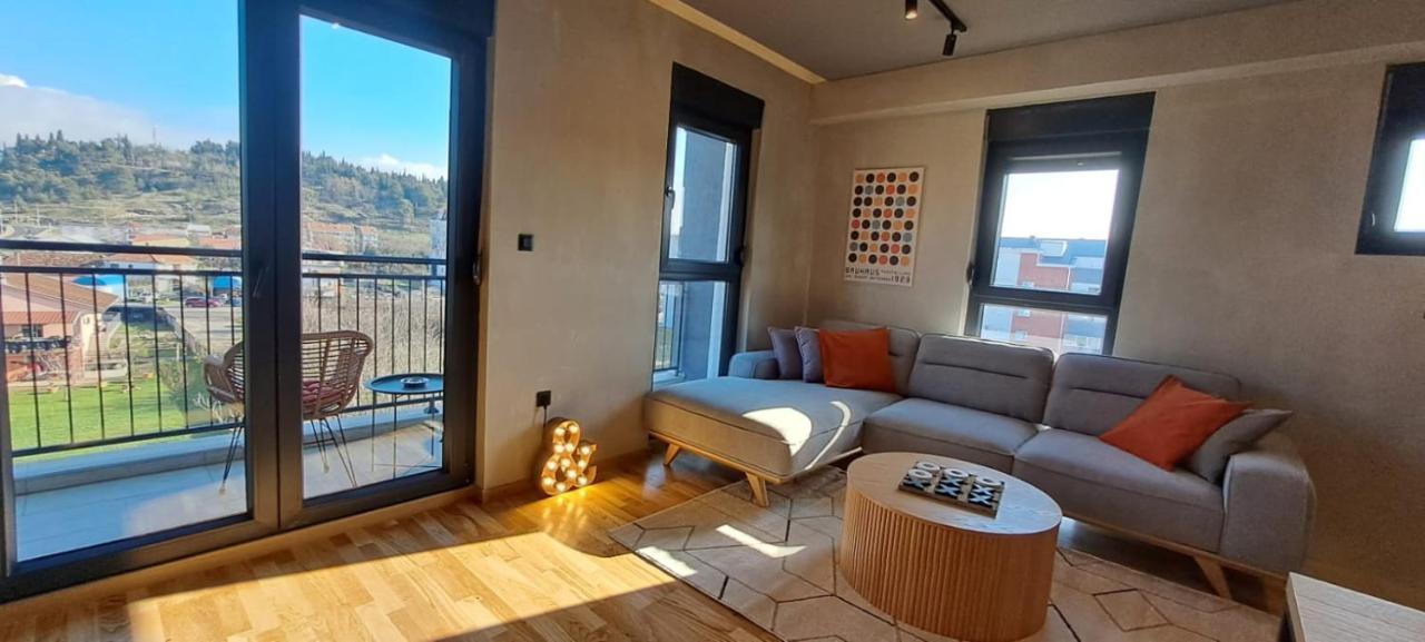 Stylish One Bedroom Apartment Podgorica Exterior foto