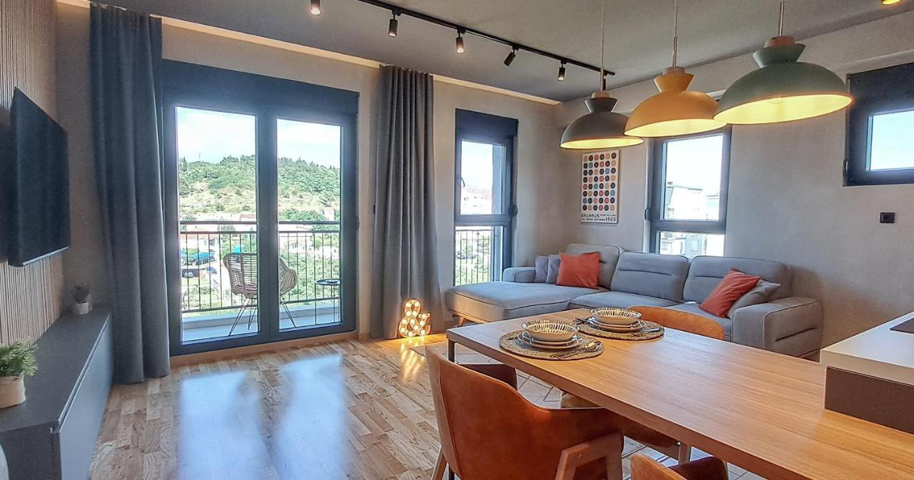 Stylish One Bedroom Apartment Podgorica Exterior foto